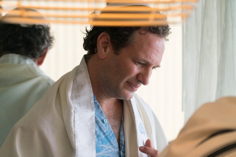 Read more about the article Matthew Perry is originally from Canada. An actor on the TV show Friends, which made him a household name.